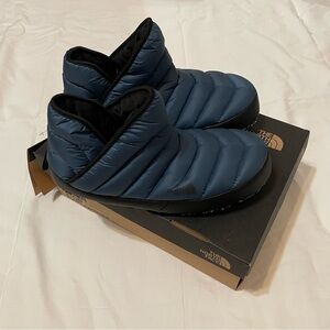 navy the north face men’s thermoball traction boots